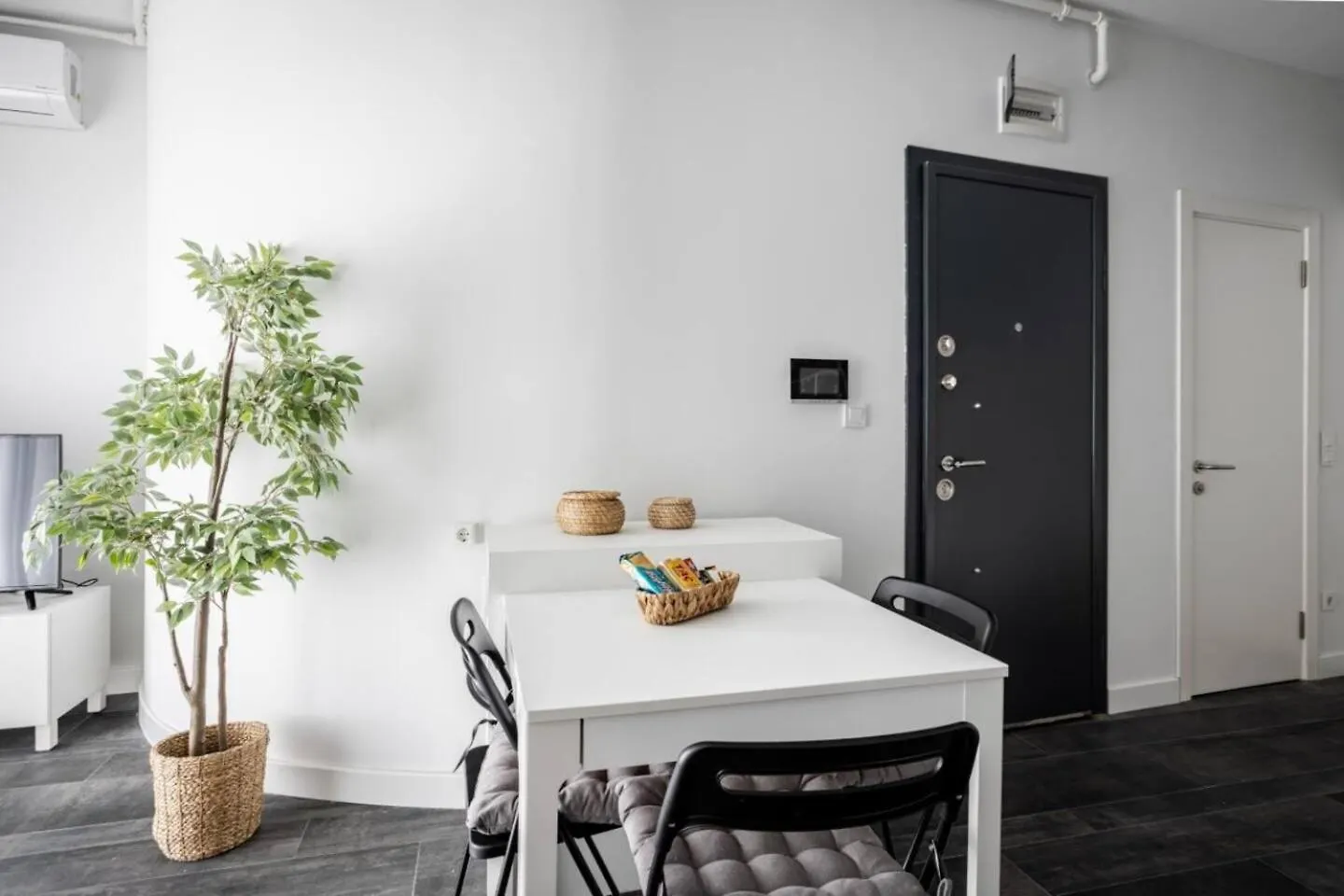 Airy Cozy Studio - Partial Seaview Balcony! #380 Κωνσταντινούπολη 0*,  Τουρκία